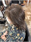 ハンサムショートレイヤーカットミルクティーベージュハイトーン