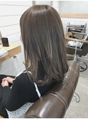 クリスタルグレージュ