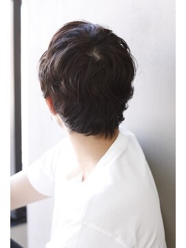 アウクワ 自由が丘(AUQWA) 〔自由ヶ丘 AUQWA〕大人かっこいいナチュラルマッシュショート