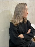 ホワイトベージュ