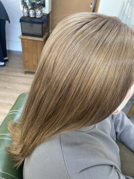 東京ヘアーサロン ミルクティーベージュ/20代/30代/40代/北本/桶川/鴻巣/ブリーチ