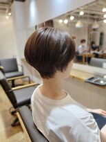 ヘアスペース リズム グリーン(Hair space Rizm green) 毛量が多い人も決まるショート