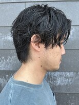 ヒュイル バイ ニアウ(Hwyl by Niau)&nbsp;メンズセンターパートスパイラルパーマニュアンスパーマ