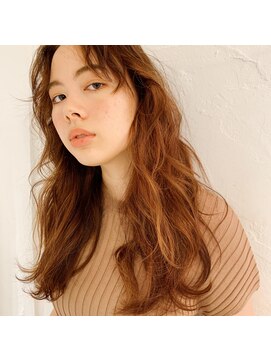 ヨコ 元住吉(yoco) 顔周りレイヤー ロングスタイル