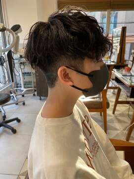 バブ バイネオリーブ(Bab by neolive) □ハイライト波巻きマッシュパーマウルフ