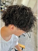 波巻きパーマセンターパートツイストパーマメンズマッシュパーマ