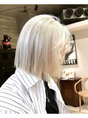 ミルキーホワイトトリプルカラーケアブリーチホワイトカラーボブ