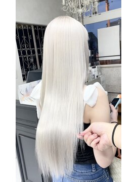 ミスラグジュアリー(Miss Luxury) Whitecolor