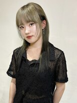 イル(ill)&nbsp;ロング ダブルカラー オリーブカラー 顔周りカット ウルフ 大須