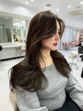 ジーナ 名駅(XENA.) 《xena/石塚》顔周り色気レイヤーにオリーブグレージュ☆