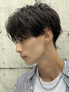 フィフス(fifth) 緩めツイストスパイラルパーマ刈り上げセンターパート原宿fifth