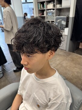 ノイセル 西本町(Noisyle) フェザーパーマスパイキーショートブルーブラックサーフカールF