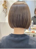 大人可愛い20代30代40代前下がりボブぱつっとボブ