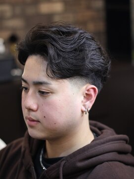 バーバーショップ ネオ セカンド(BARBERSHOP NEO2nd) ラルフカール[メンズ/フェード/宇都宮バーバー］