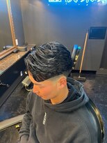 キングスマントーキョー カットクラブ 中野(KINGSMAN TOKYO CUTCLUB)&nbsp;ニュアンスパーマ/ツイストスパイラル/フェード[中野/MEN'S]