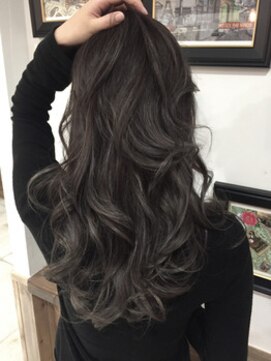 ノーム 横浜(NORM) グレージュハイライト