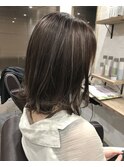 ハイライト ベージュカラー 外ハネボブ