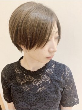 ハチジュウイチプラスワン 神楽坂(81+1) ツヤサラ中性的ショート