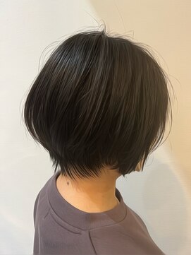 セラ(SERA) 大人可愛い前下がりひし形小顔ボブくびれショート