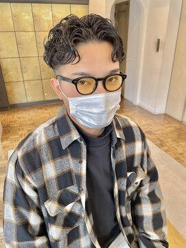 ヘアーアイスカルテット(HAIR ICI QUARTET) 20代30代40代メンズツーブロック刈り上げビジカジオシャレ感