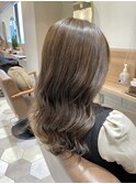 アッシュベージュ