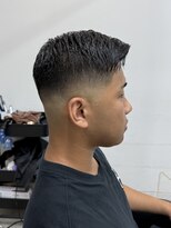 サン 大阪梅田(SUNC) 【フェードカット】【スキンフェード】【73フェード】