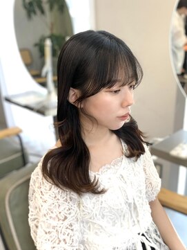 シェス 梅田茶屋町(shes) 似合わせ顔周りカット／アリサ