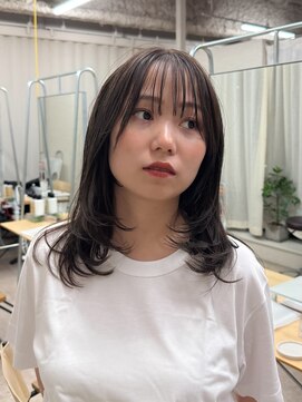 フルールバイアヴァンスクロス(Flulu by avance. cross) 小顔レイヤースタイル