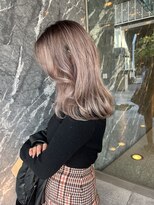 リノ(RLINO)&nbsp;【名古屋/栄】レイヤーカット/ブリーチ/グレージュ