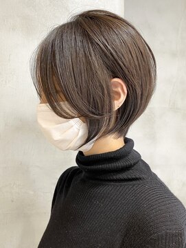 エリマ 横浜西口(elima) 横浜西口白髪染めレイヤーボブウルフショートヘアッシュベージュ