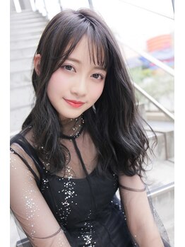オリジンアド(ORIGIN+)の写真/シャンプー台がフルフラットで技術が高いスタッフが極上の癒やしを演出♪