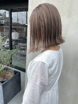 ニキータ(Nikiita)&nbsp;【Nikiita女子】ハイトーン前下がりボブ　　B19907