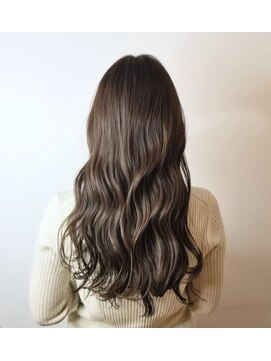 ジーナ 池袋(Zina) ＃イルミナ#アディクシー#デザインカラー