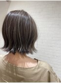 グレージュ×ハイライト×ボブ