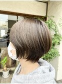 透明感アッシュグレーon大人かわいいグラボブ