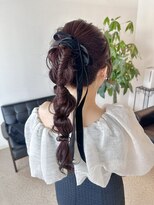 ルーム(Room) hair arrange / 高め編みポニー