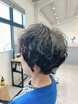 ラシサ(RASHISA) 【RASHISA】ショート／ダークモノトーン