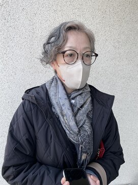 カットアンドトータルビューティ ヴァンキャトル(Cut&Total Beauty VINGT QUATRE) 【大人のアシンメトリースパイラルパーマ☆☆】