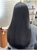 黒髪サラツヤロング  ナチュラルストレートヘア 小顔 前髪