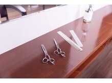 くらのの雰囲気（白×木目調の落ち着いた雰囲気の店内です。）