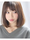 大人可愛いミディアムボブワンカール表参道