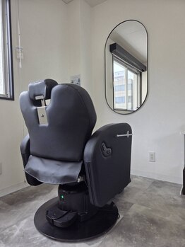 ラレデンシ フォー メンズ(LA LEDENSI for Men's)の写真/落ち着ける空間で、幅広い年代の男性にピッタリの魅力的なスタイリングを体験しませんか?