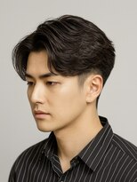 Hale hair salonメンズサロン/メンズカット/メンズパーマ/髪質改善/たまプラーザ Haleメンズ刈り上げセンターパートニュアンスパーマたまプラーザ