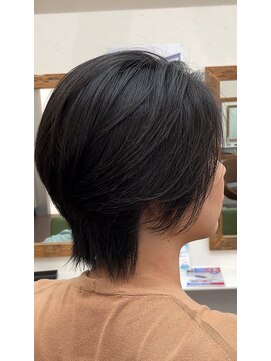 マジックデイズ(Magic Days) バランスを意識したショートスタイル