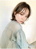 大人可愛い外ハネレイヤーミディアムシースルーバング