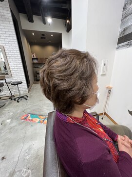 ディッシュ 五反田(dish) 白髪ぼかしハイライト、クセを活かしたカット☆五反田美容院