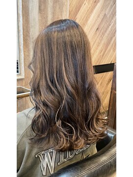 アトム(ATOM) ブロンド×バレイヤージュ　出合