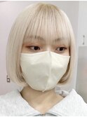 ブロンドホワイトカラー[新宿駅/大人ガーリー/ダブルカラー]