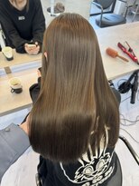 ヴィヴィー 福岡天神店(VIVIE)&nbsp;ワンカラーで出来る色素薄めカラー×縮毛矯正