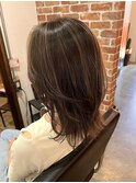 大人ボブレイヤーカットアッシュカラーダブルカラーおしゃれ女子